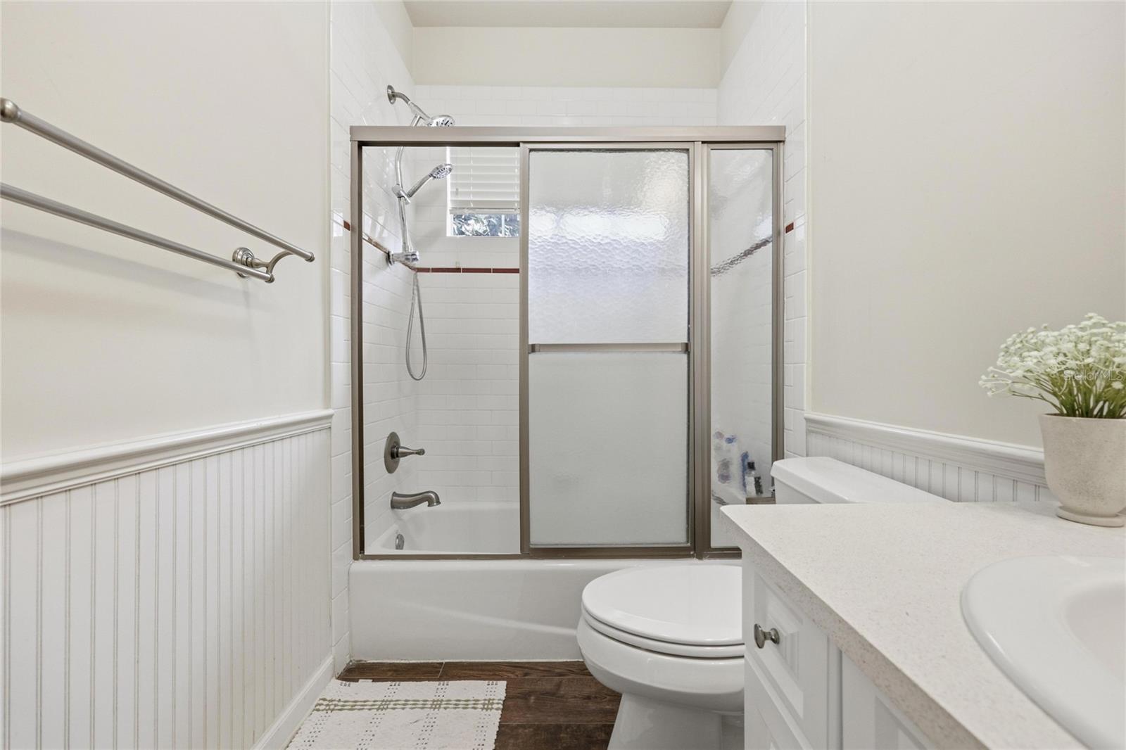 Image 54 of 79 For 9255 29 Avenue