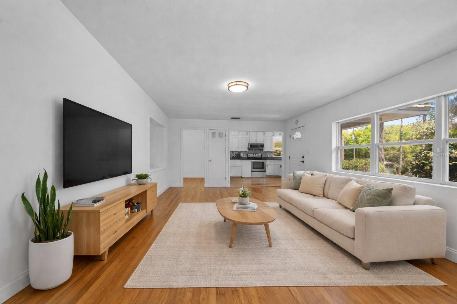 Image 13 of 68 For 14618 146 Terrace