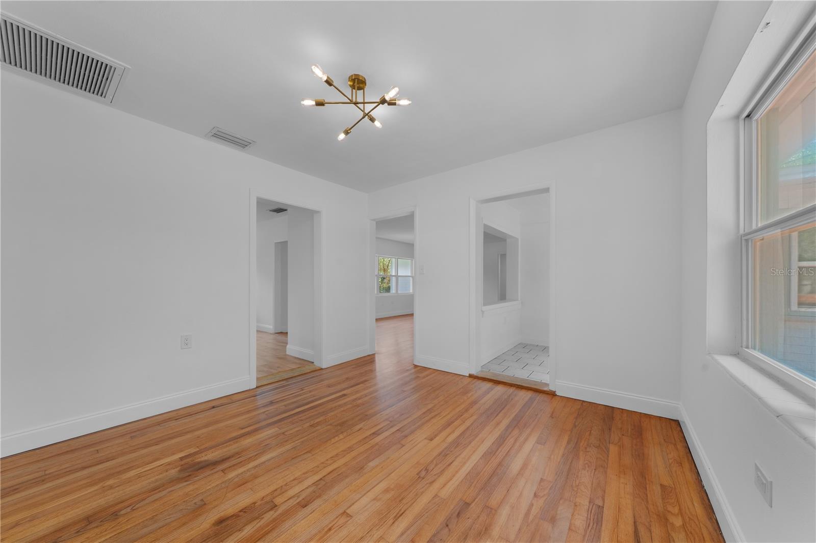 Image 18 of 68 For 14618 146 Terrace