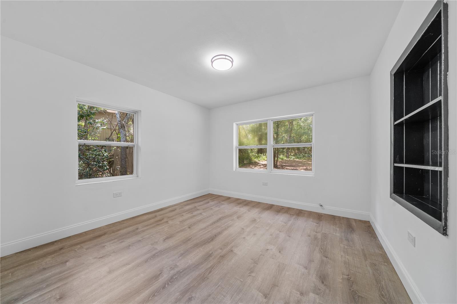 Image 43 of 68 For 14618 146 Terrace