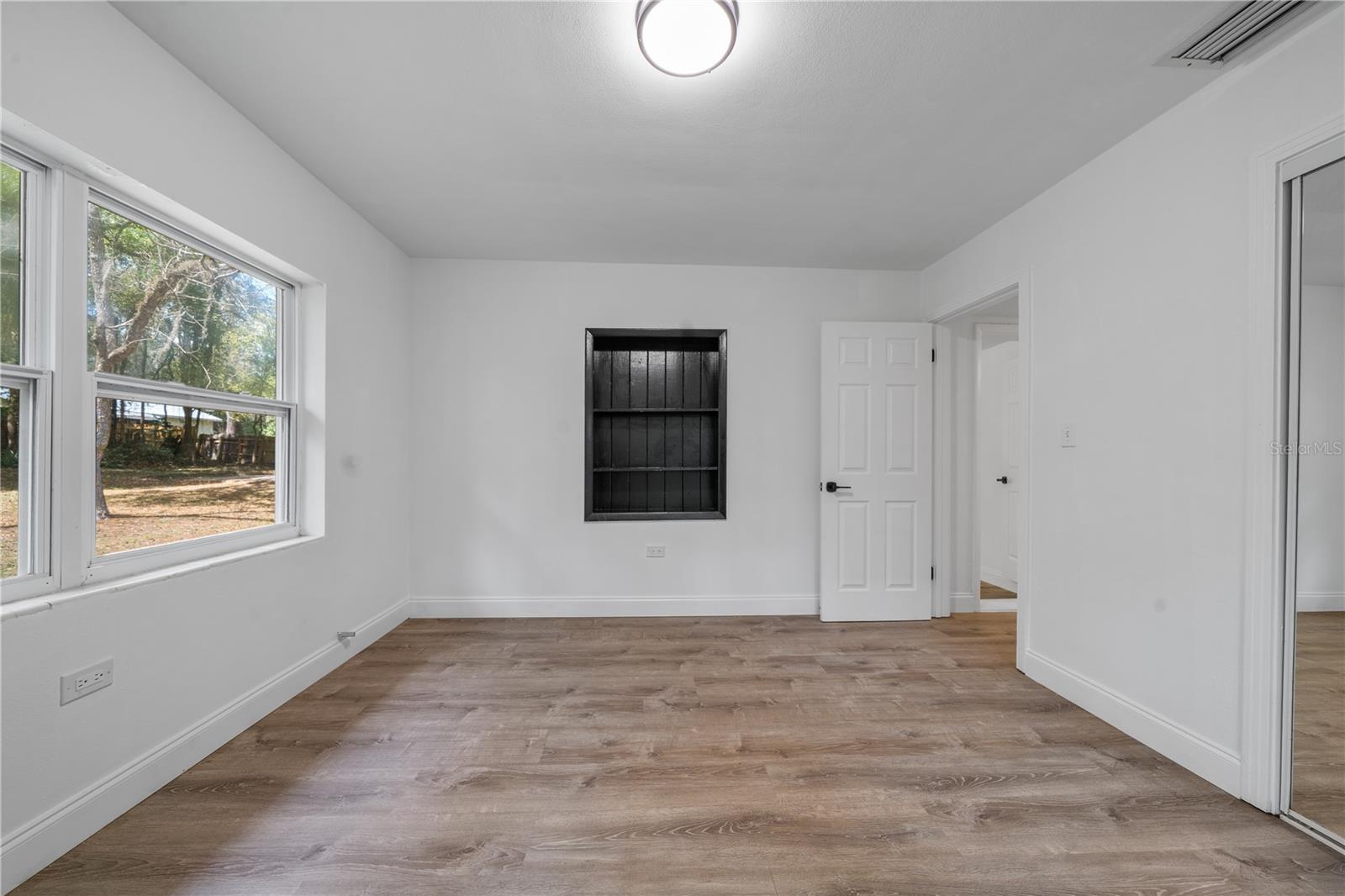 Image 44 of 68 For 14618 146 Terrace