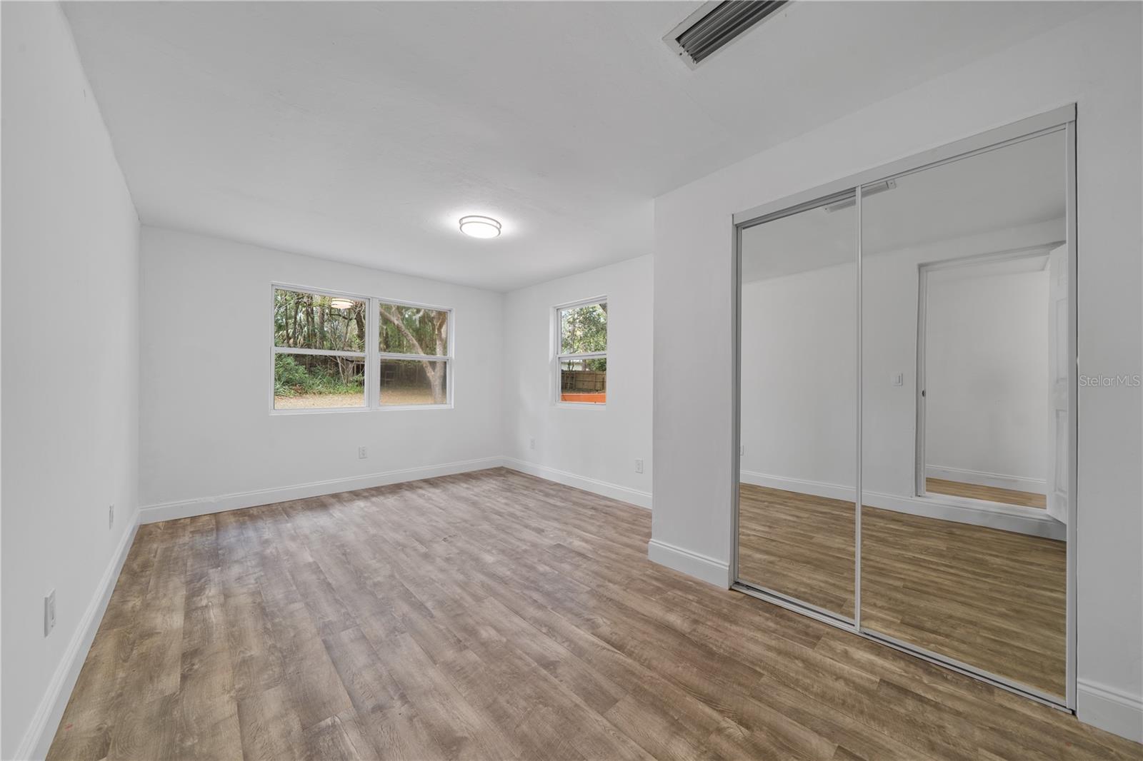 Image 46 of 68 For 14618 146 Terrace