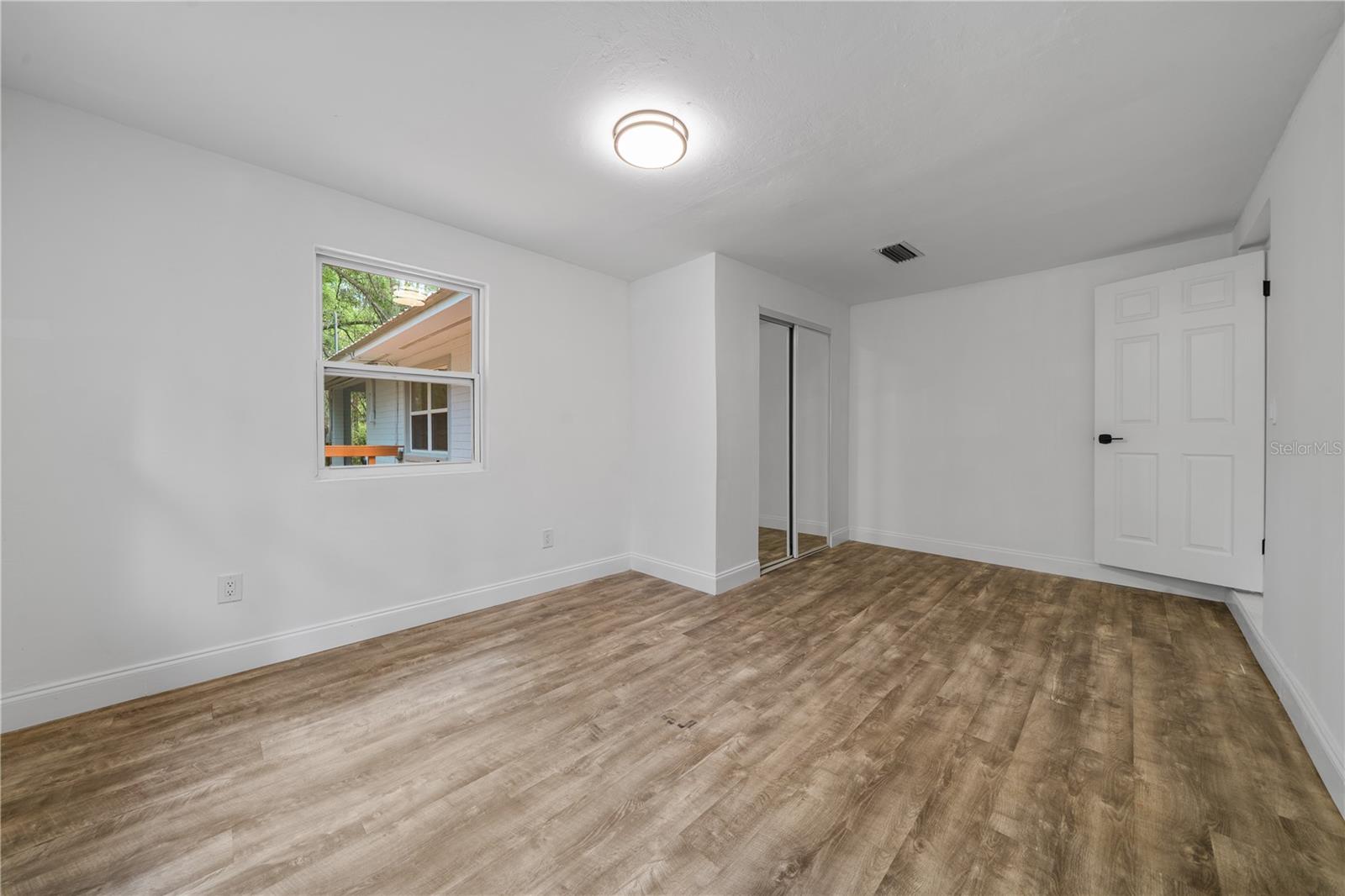 Image 49 of 68 For 14618 146 Terrace