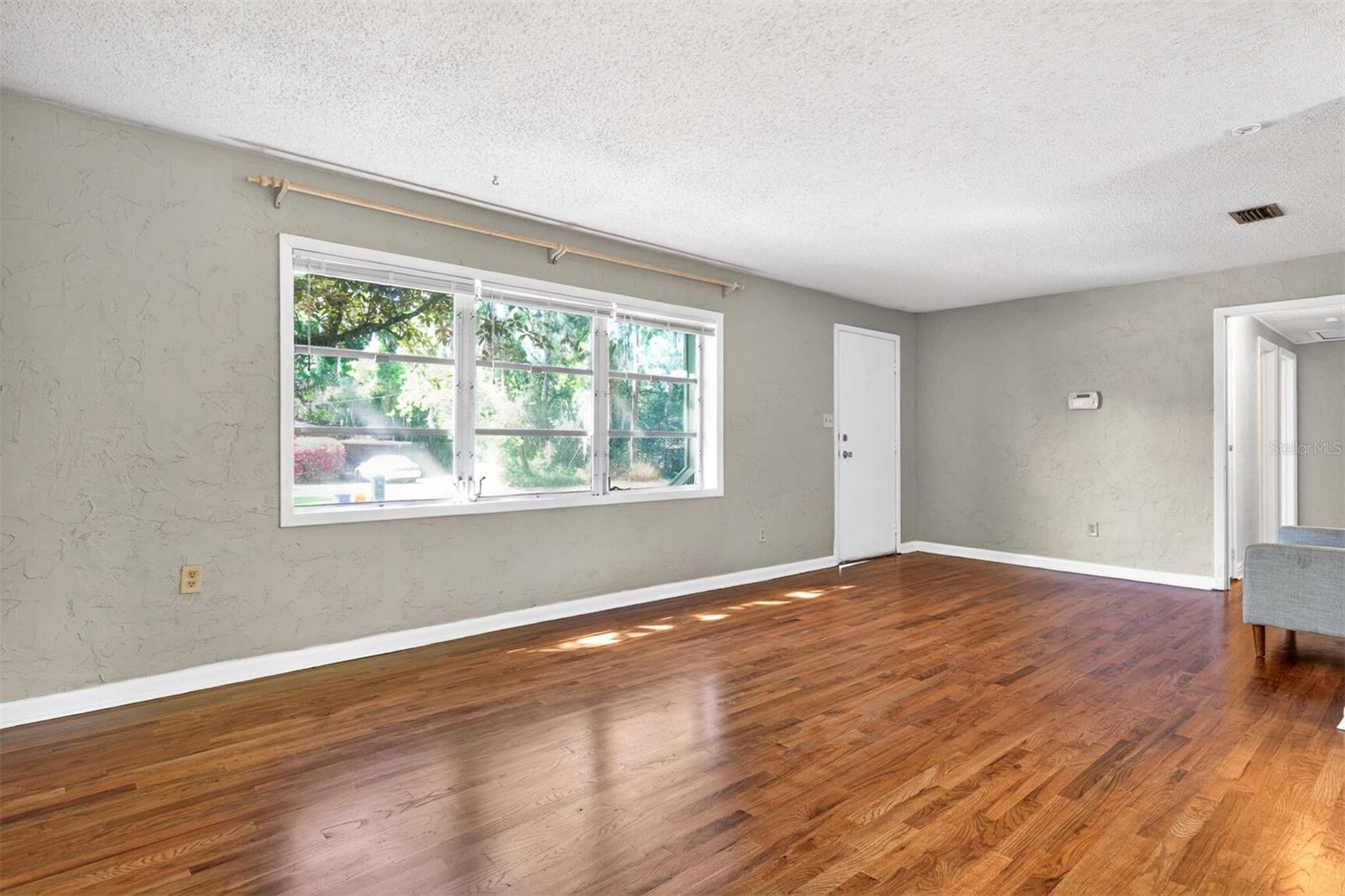 Image 10 of 24 For 914 11th Avenue