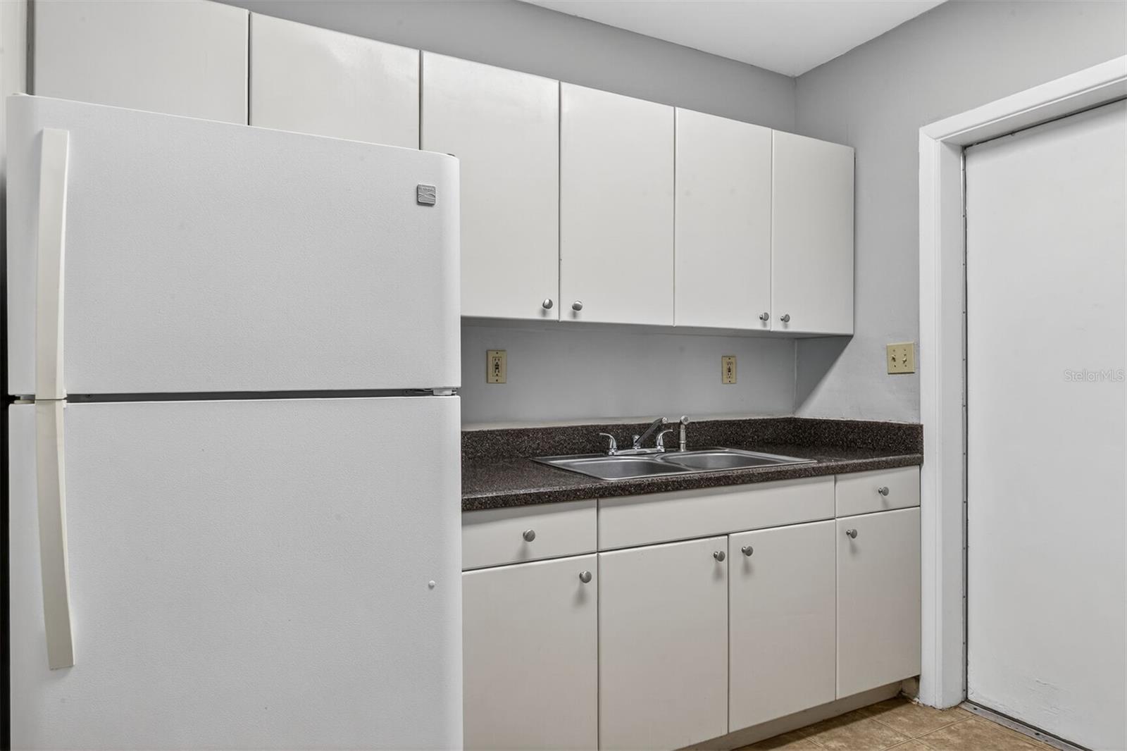 Image 19 of 24 For 914 11th Avenue