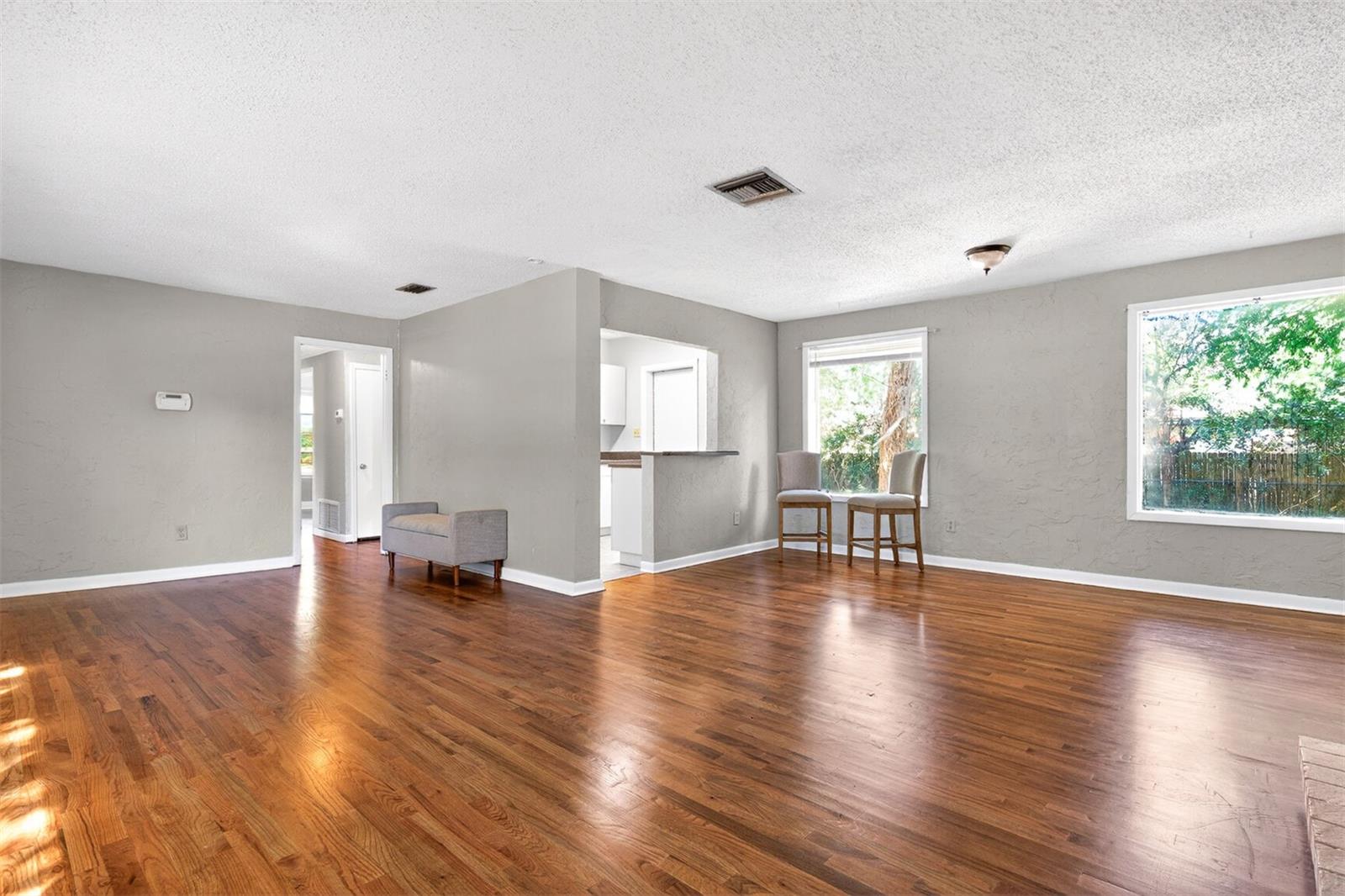 Image 5 of 24 For 914 11th Avenue