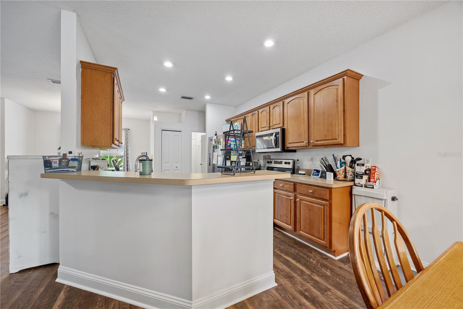 Image 11 of 37 For 9312 152nd Court