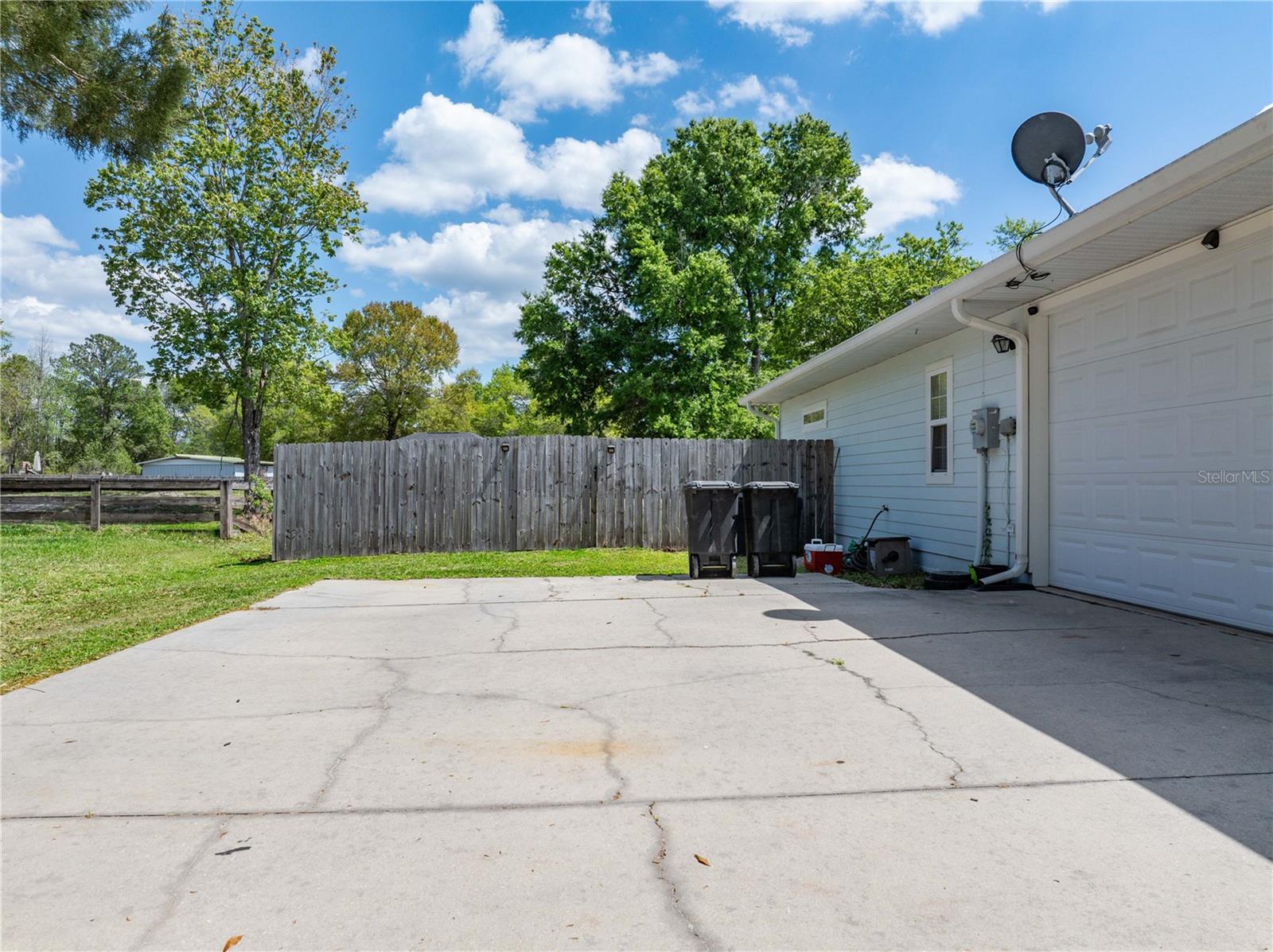 Image 26 of 37 For 9312 152nd Court