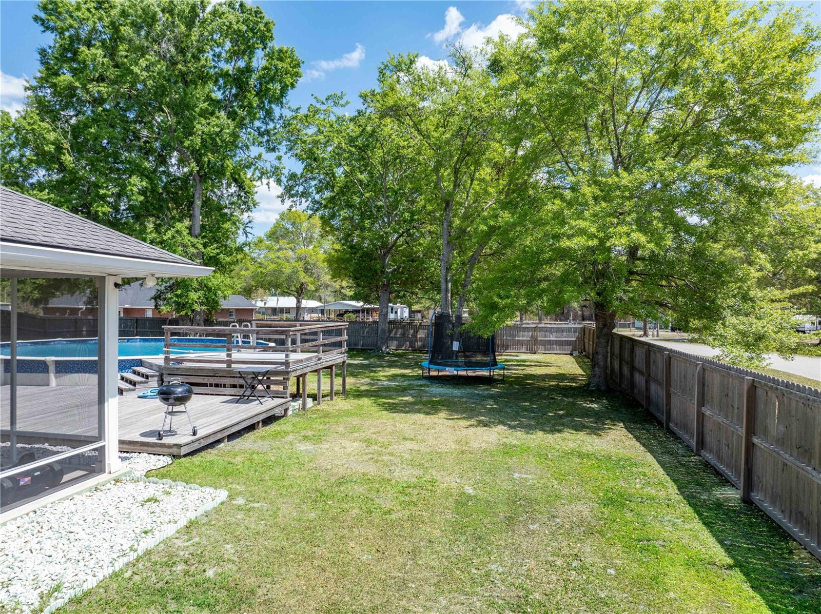 Image 27 of 37 For 9312 152nd Court