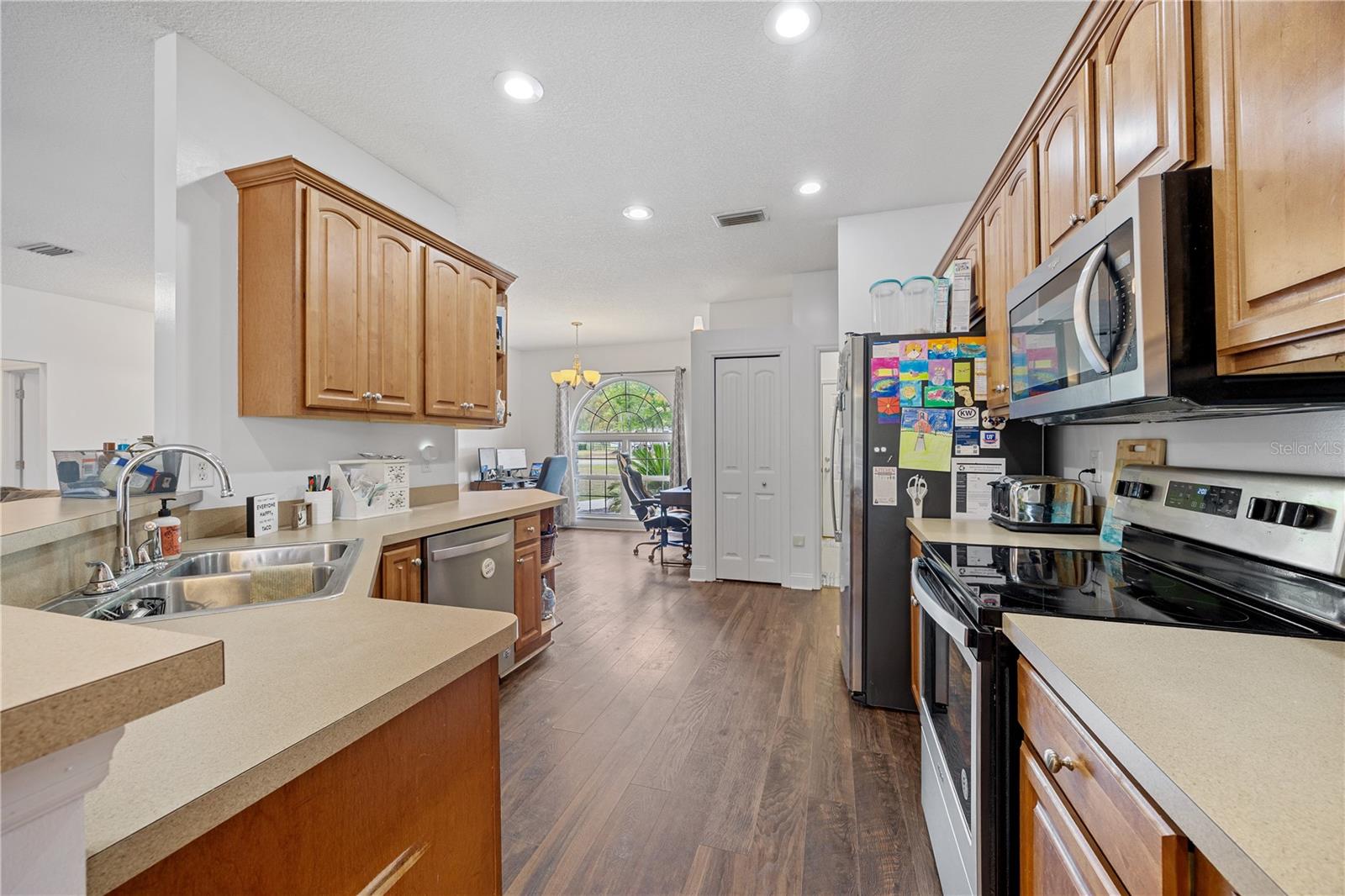 Image 9 of 37 For 9312 152nd Court