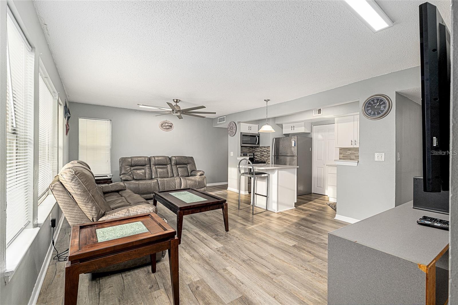 Image 3 of 30 For 2601 Archer Road G 128