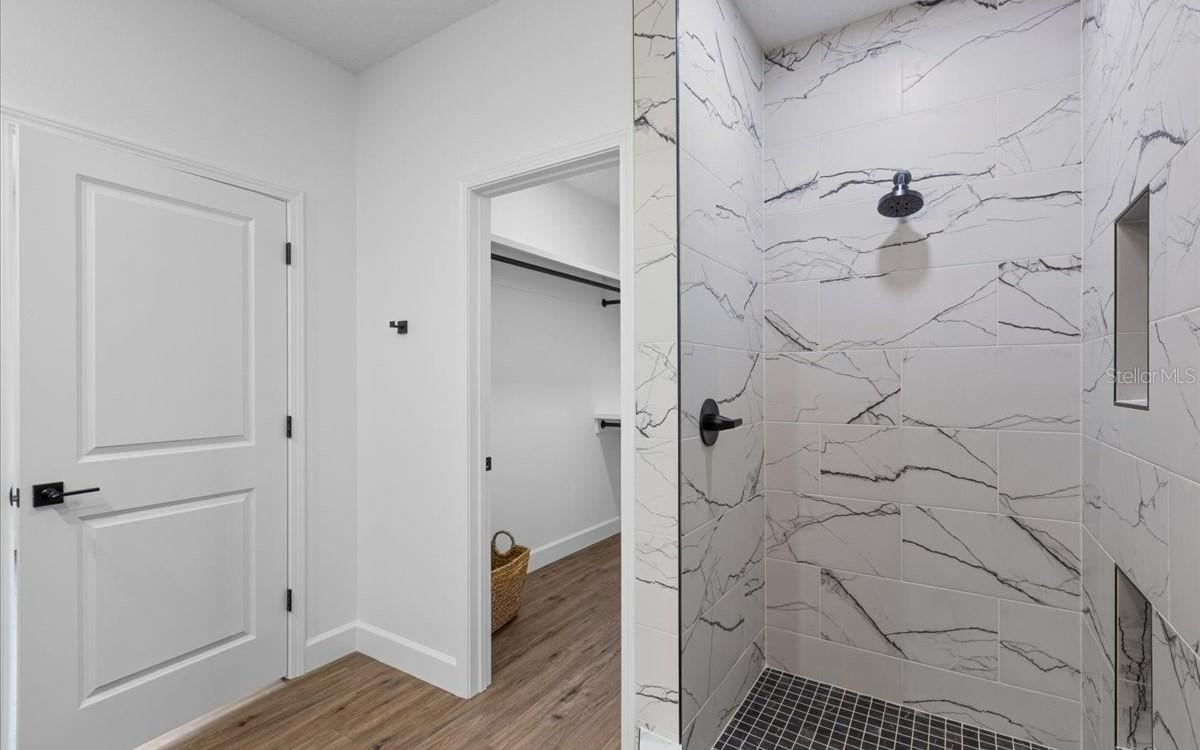 Image 15 of 34 For 9465 169th Road