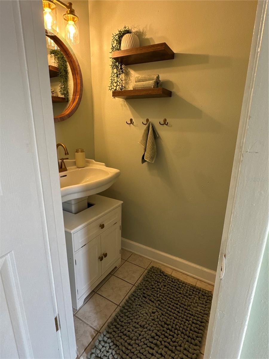 Image 10 of 21 For 1655 58th Terrace S 3