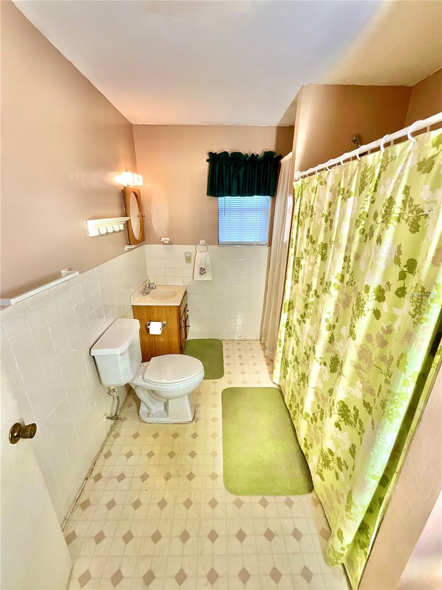 Image 30 of 51 For 2569 50th Street