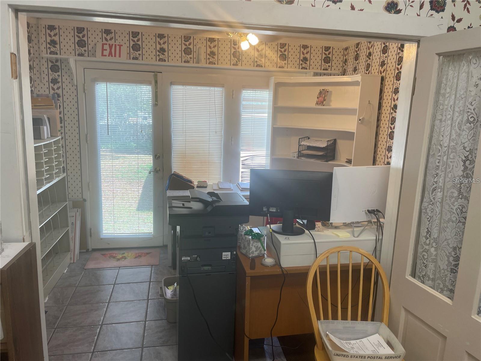 Image 13 of 16 For 14819 140 Street