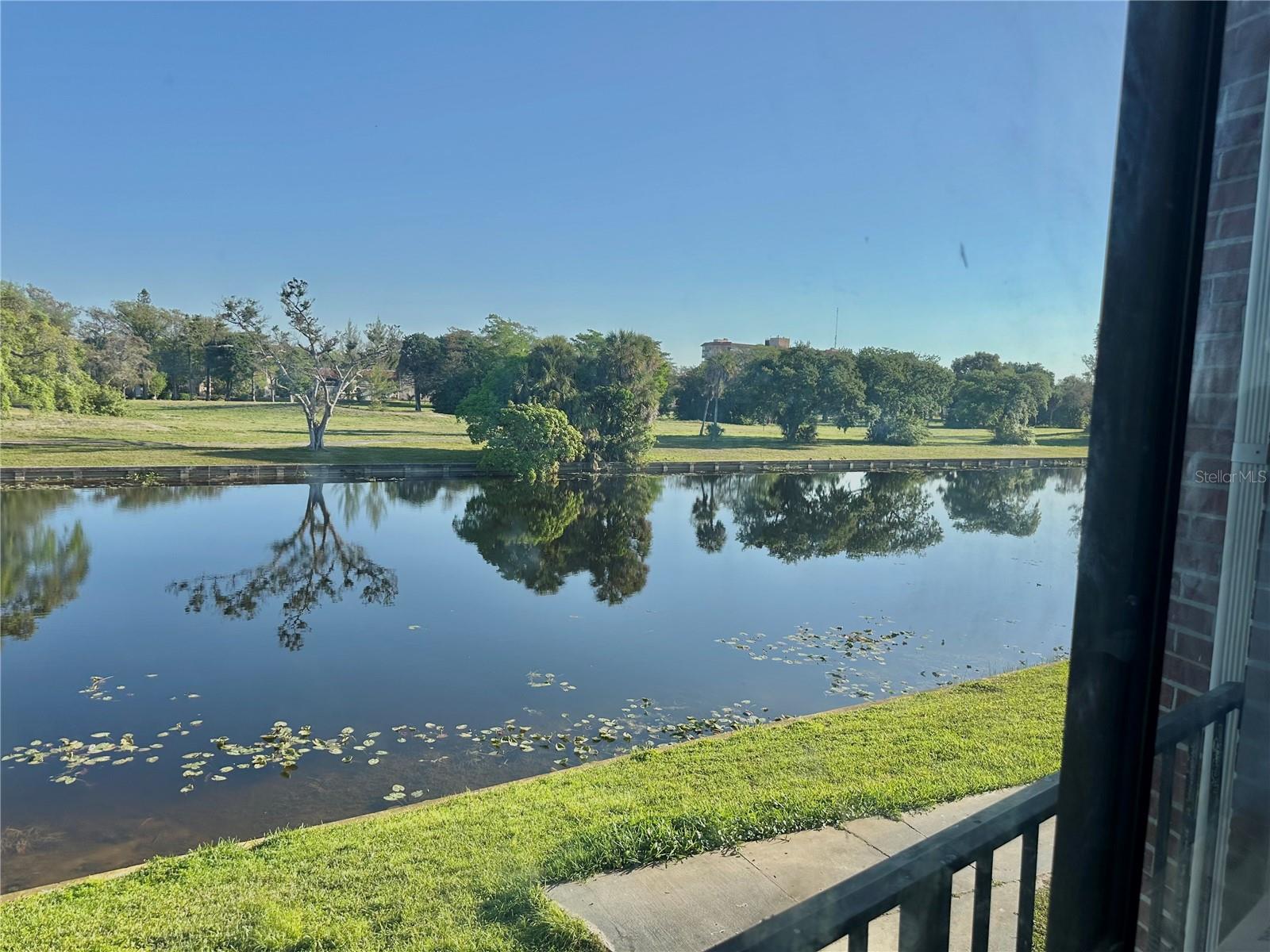 Image 10 of 20 For 3760 Inverrary Drive 2m