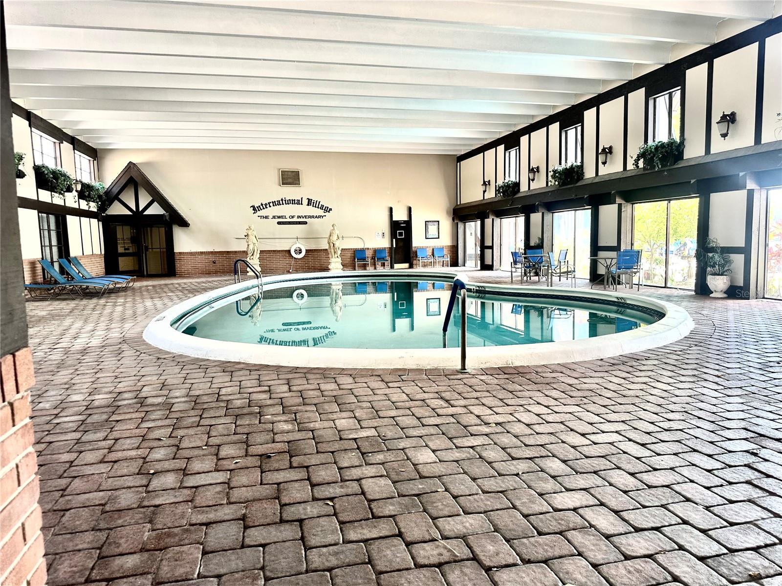 Image 13 of 20 For 3760 Inverrary Drive 2m