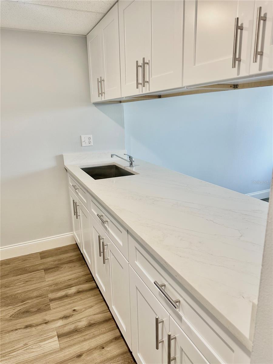 Image 8 of 20 For 3760 Inverrary Drive 2m