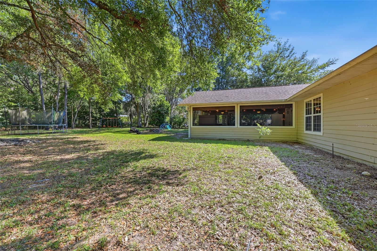 Image 25 of 31 For 347 Ashley Street