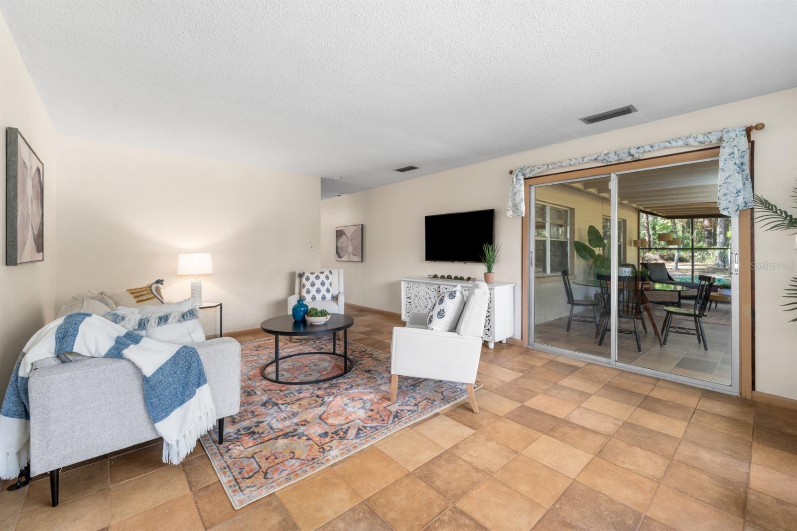 Image 18 of 48 For 8118 1st Place