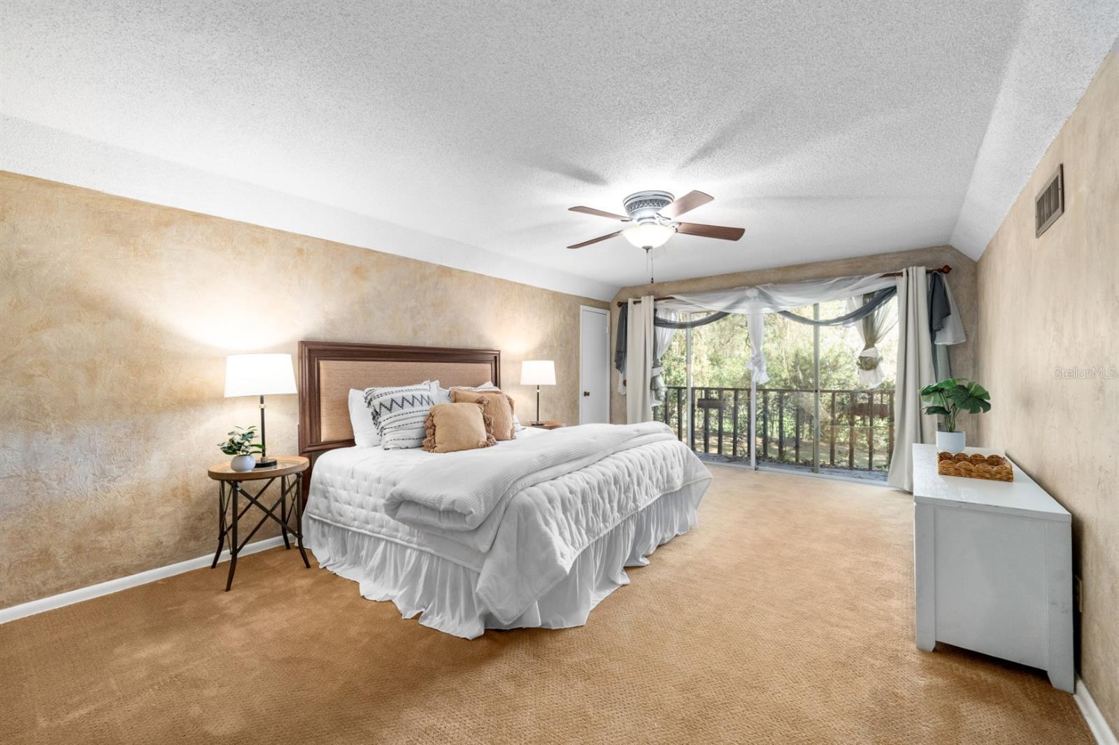 Image 23 of 48 For 8118 1st Place