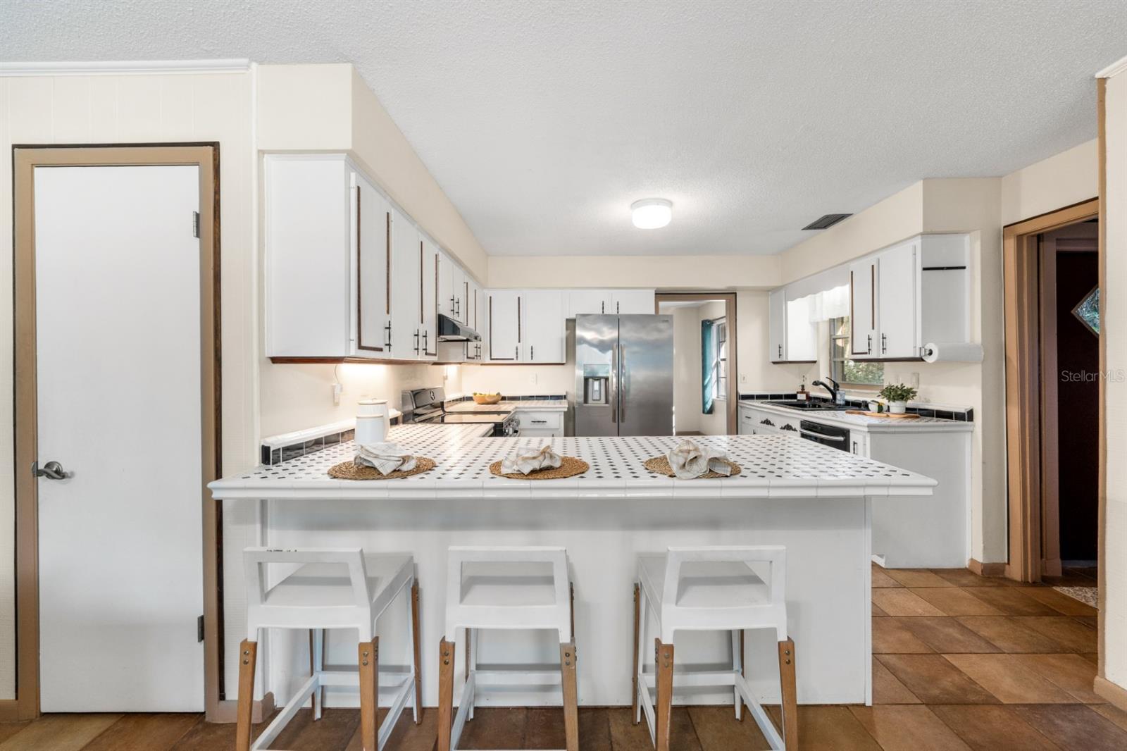 Image 25 of 48 For 8118 1st Place