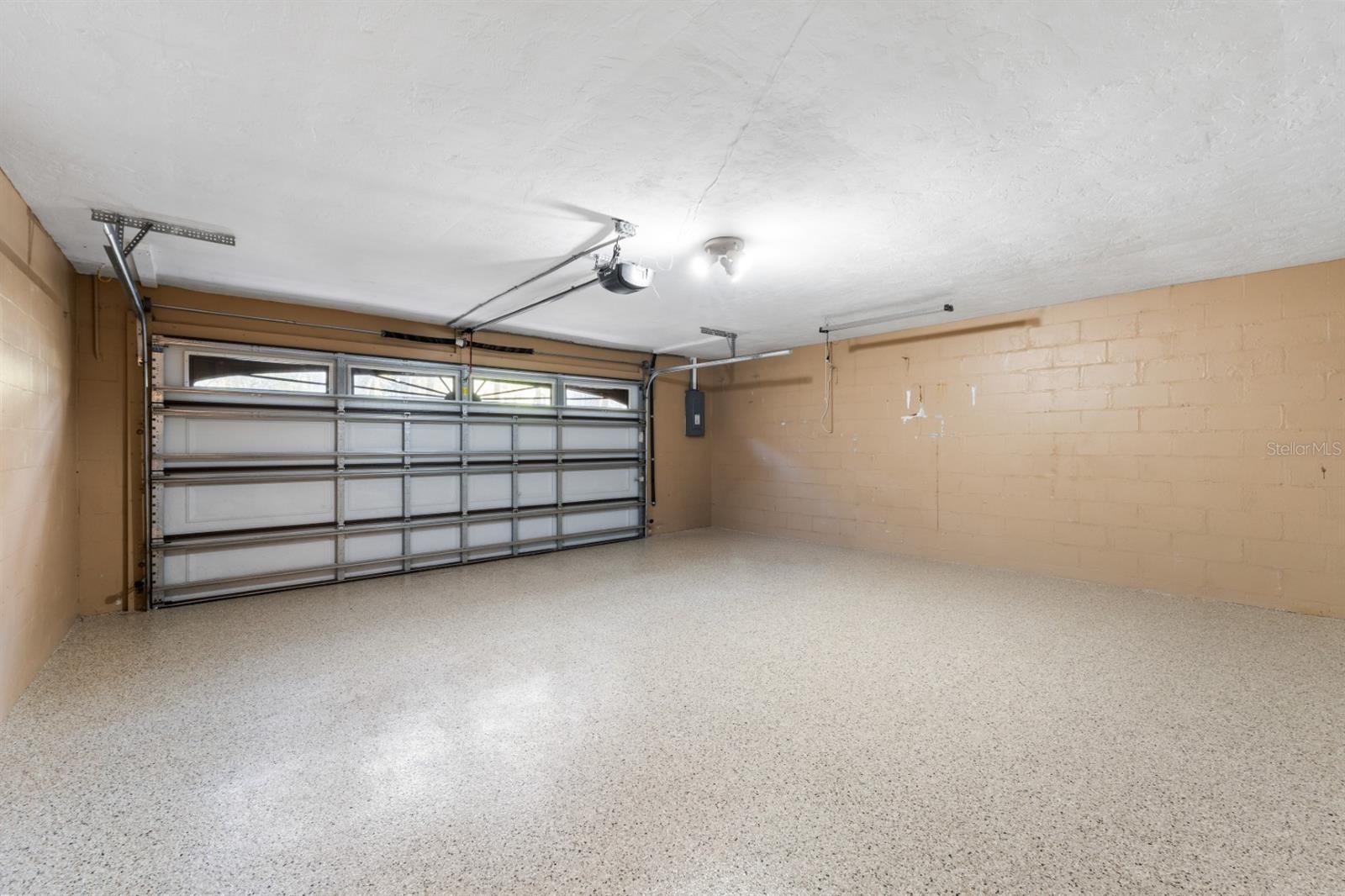 Image 39 of 48 For 8118 1st Place