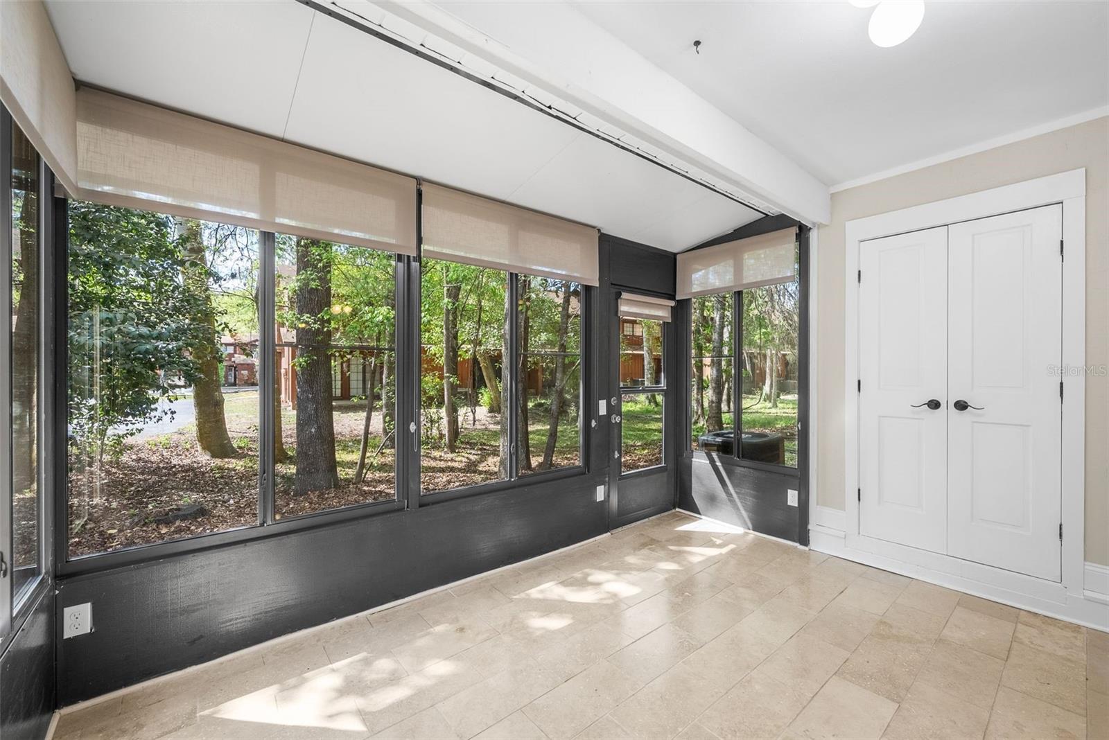 Image 21 of 29 For 900 62nd Boulevard H43