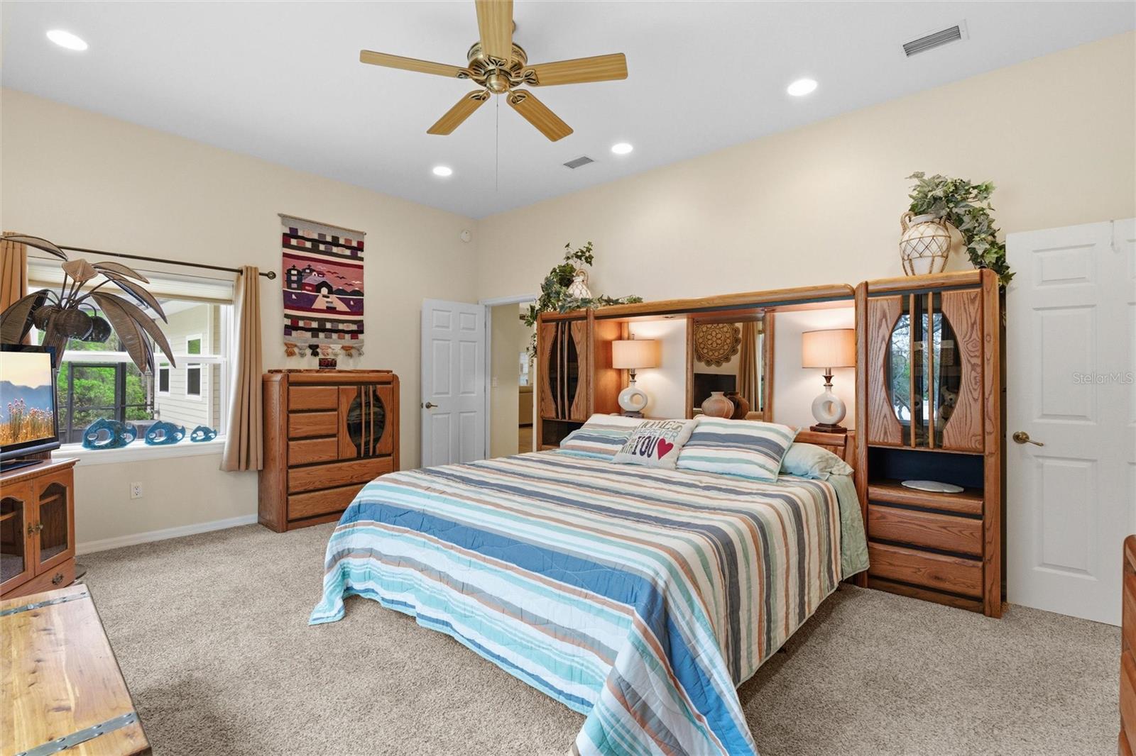 Image 32 of 74 For 103 Deep Lake Trail