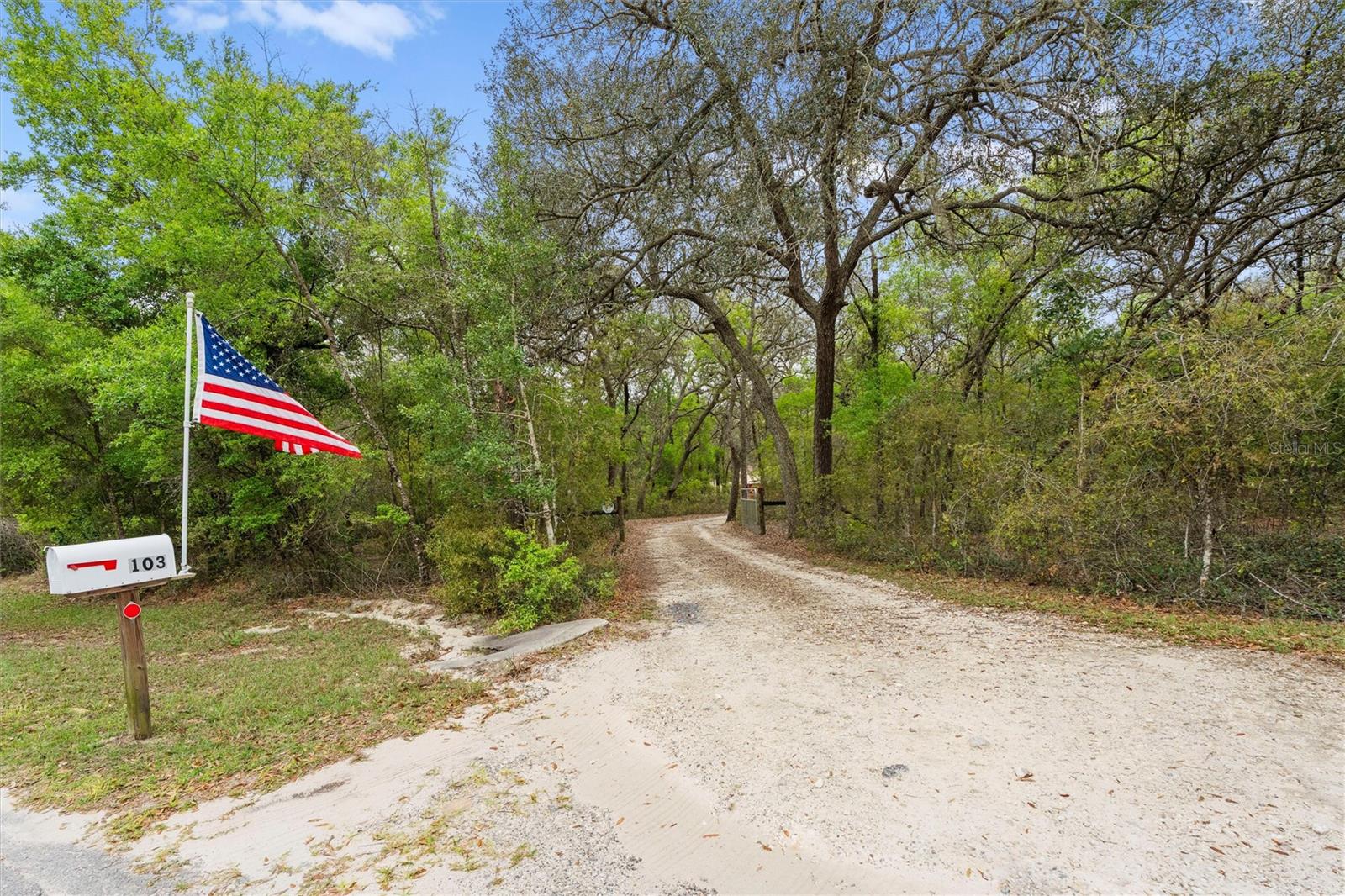 Image 62 of 74 For 103 Deep Lake Trail