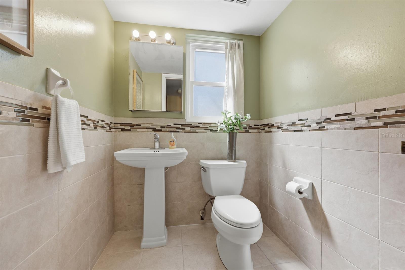 Image 35 of 42 For 9235 11th Place