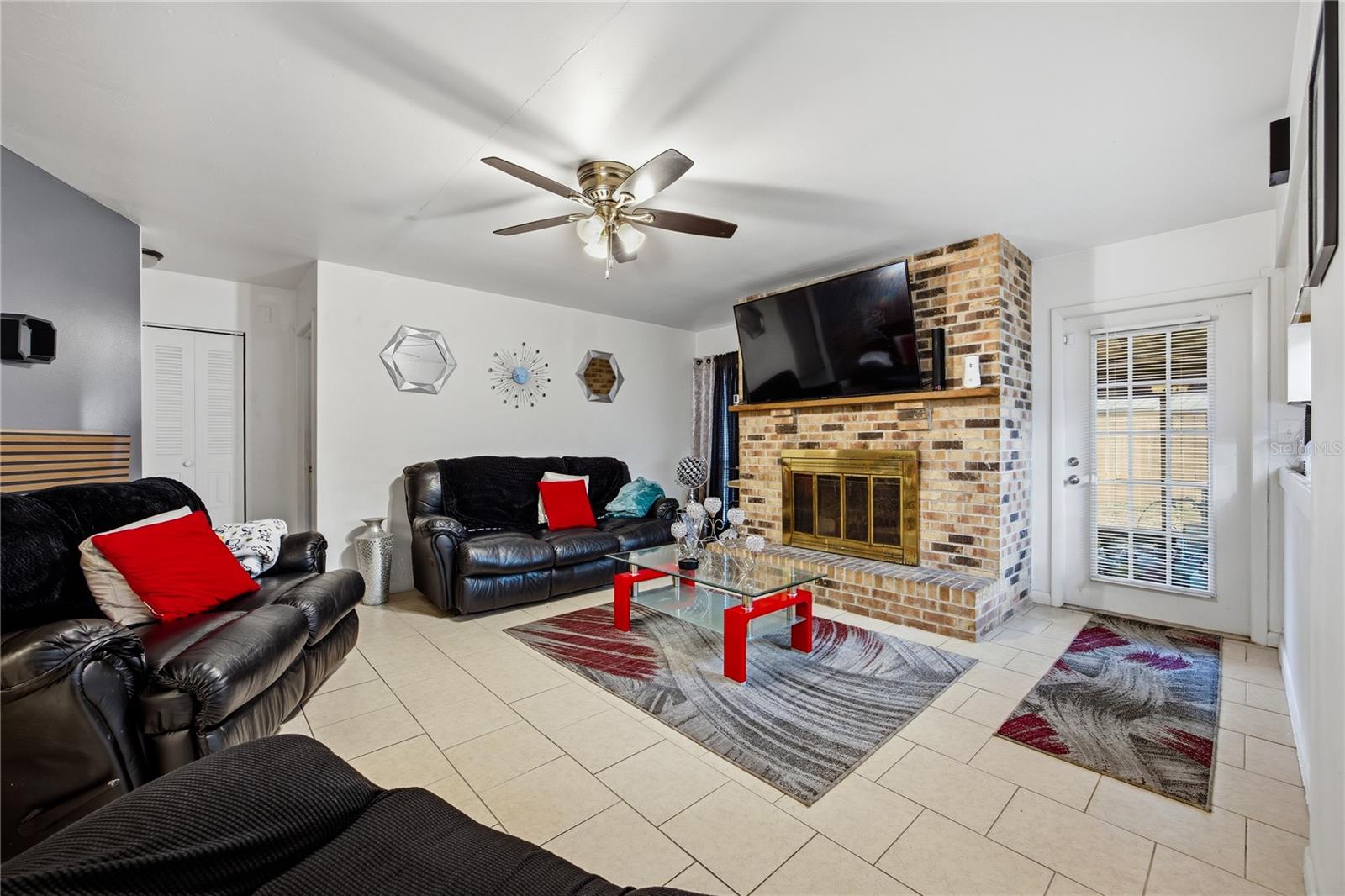 Image 6 of 25 For 7212 18th Place