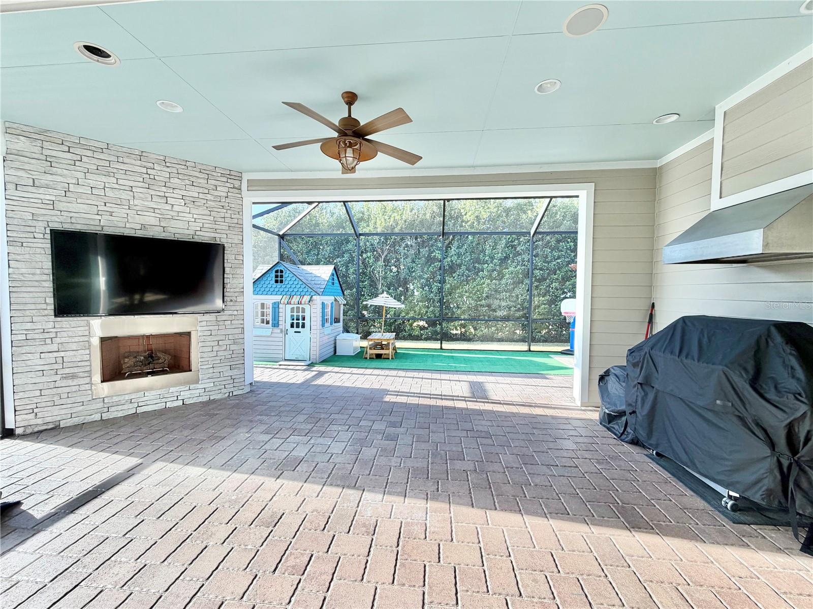 Image 43 of 78 For 11931 32nd Lane