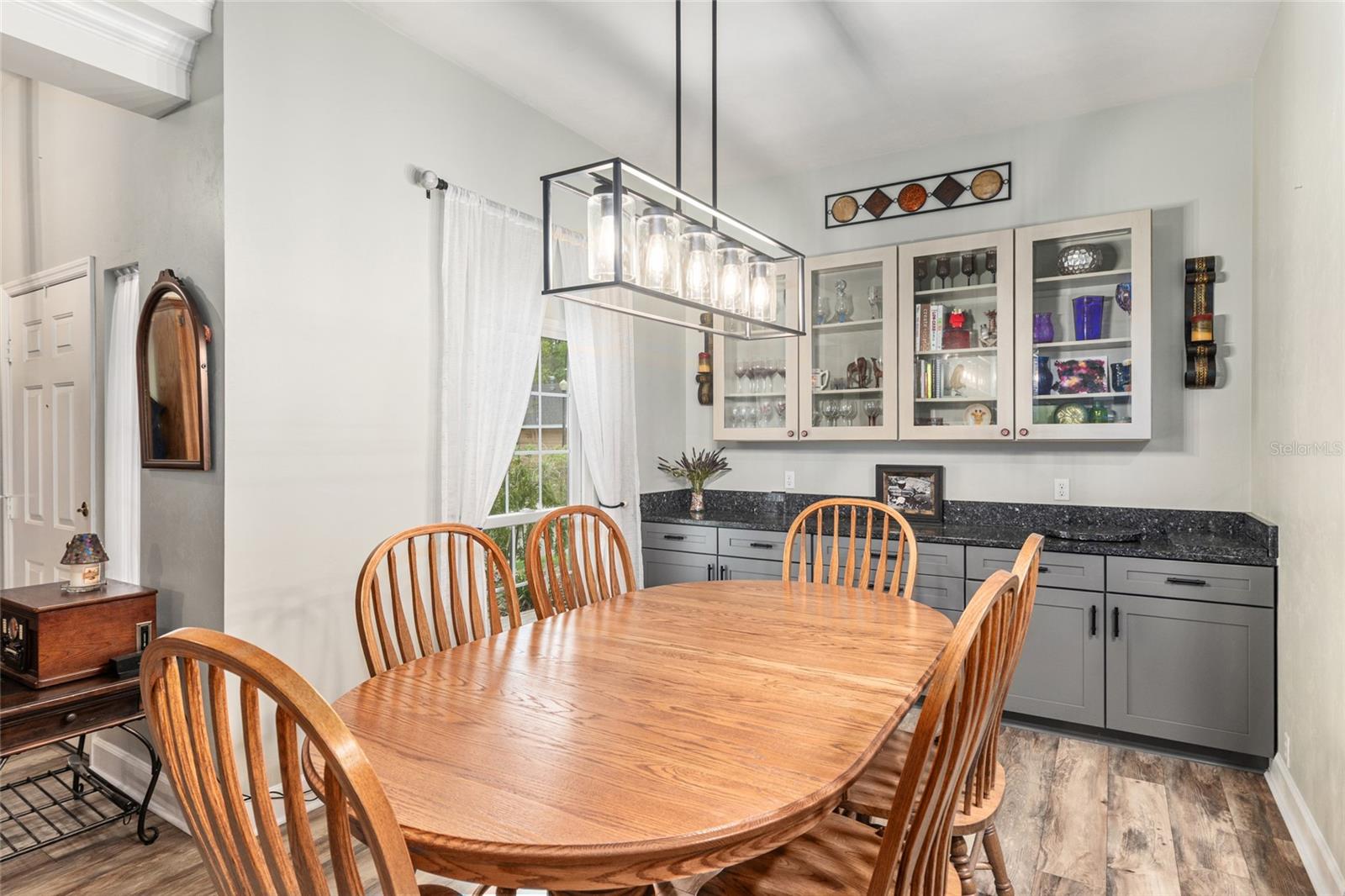 Image 12 of 73 For 91 48th Boulevard 13