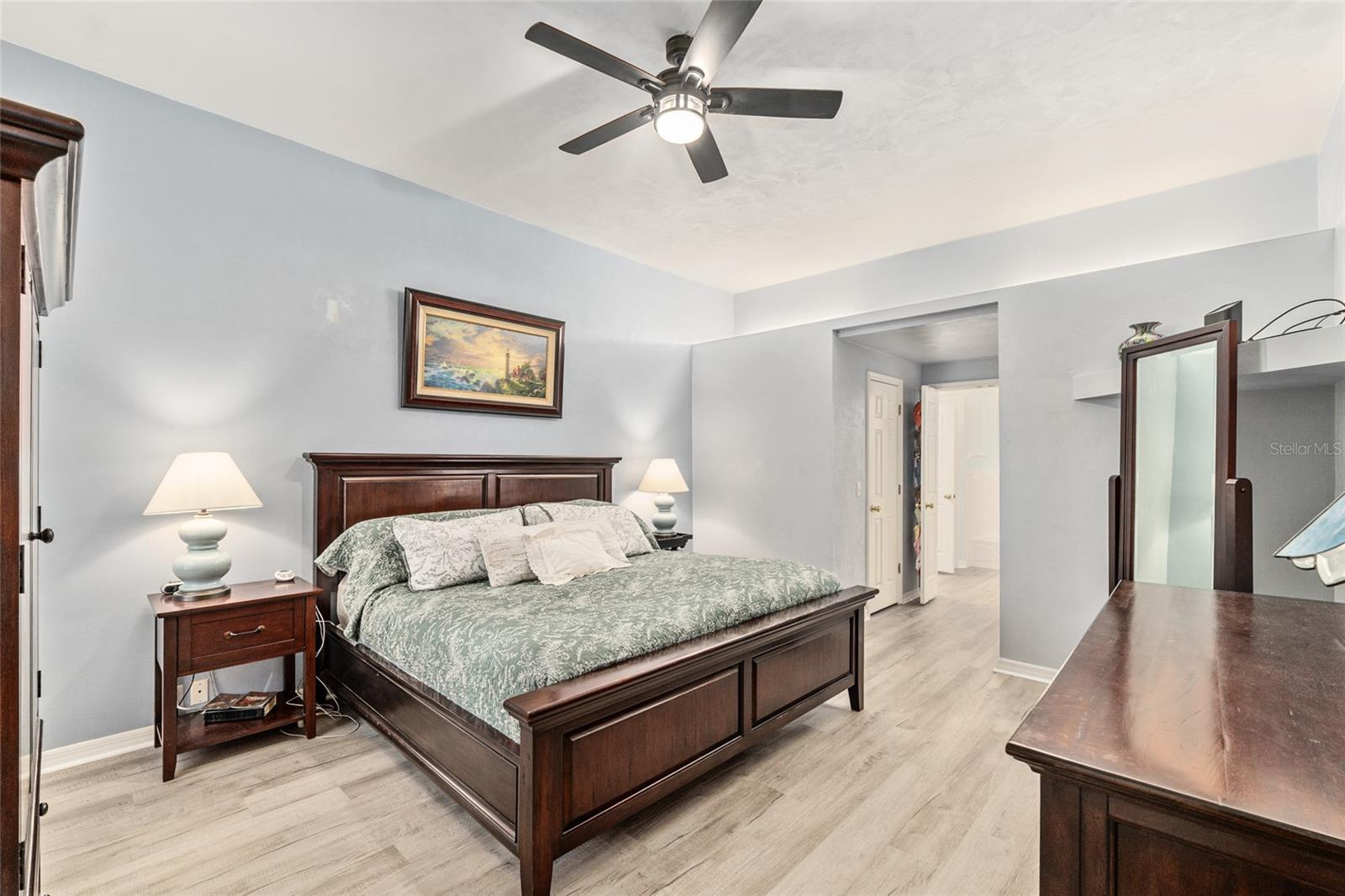 Image 22 of 73 For 91 48th Boulevard 13