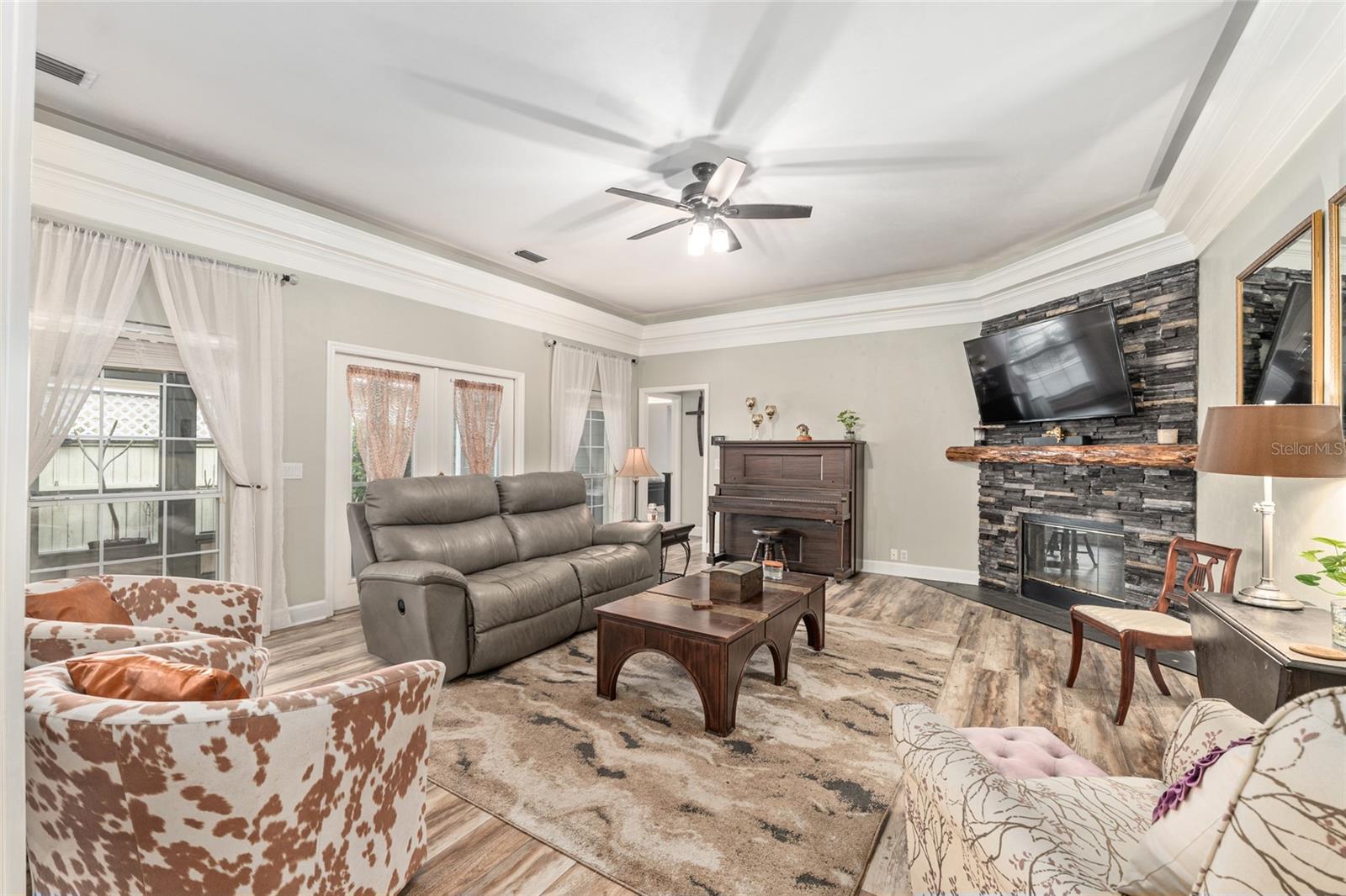 Image 4 of 73 For 91 48th Boulevard 13