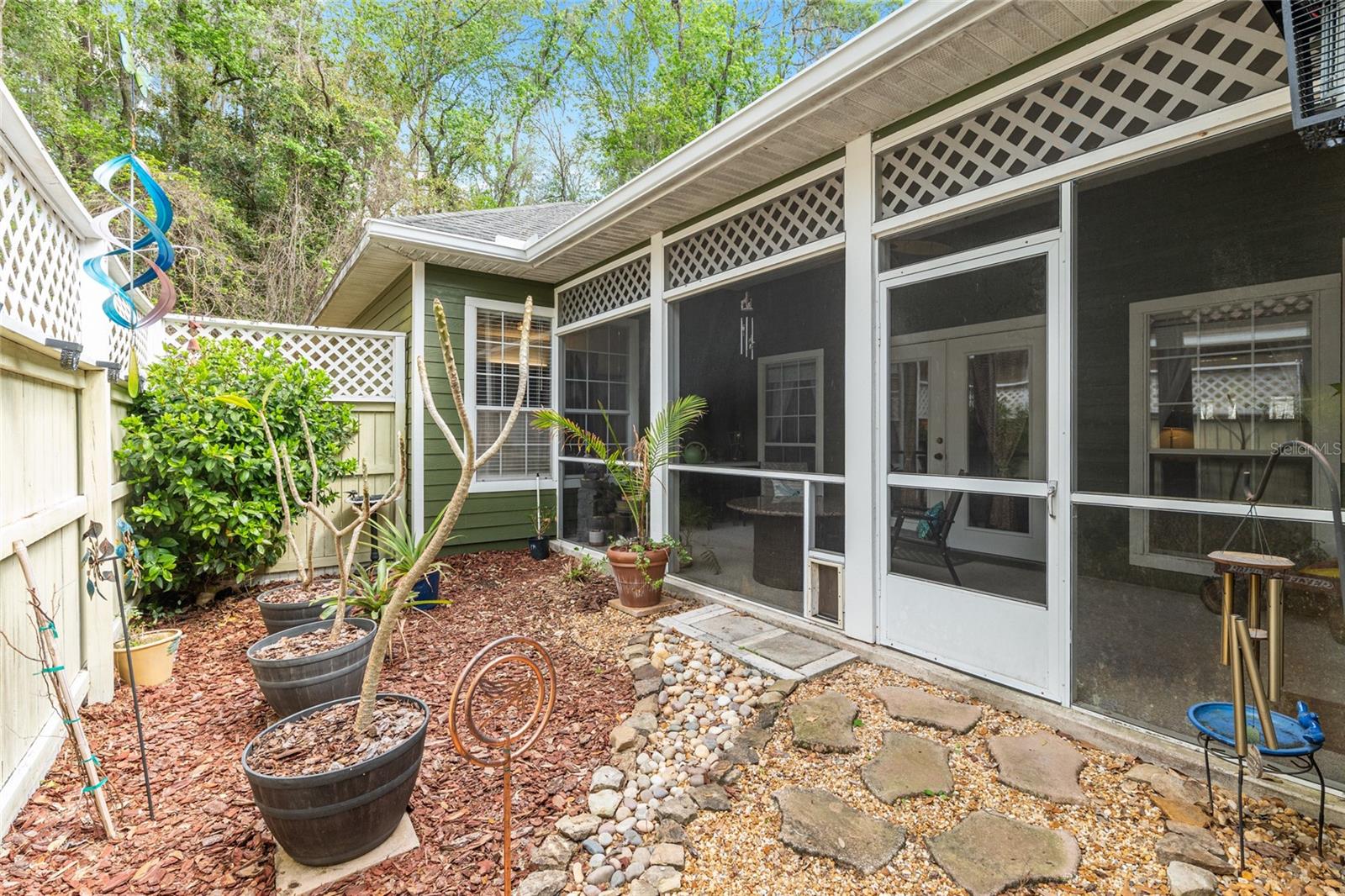 Image 44 of 73 For 91 48th Boulevard 13