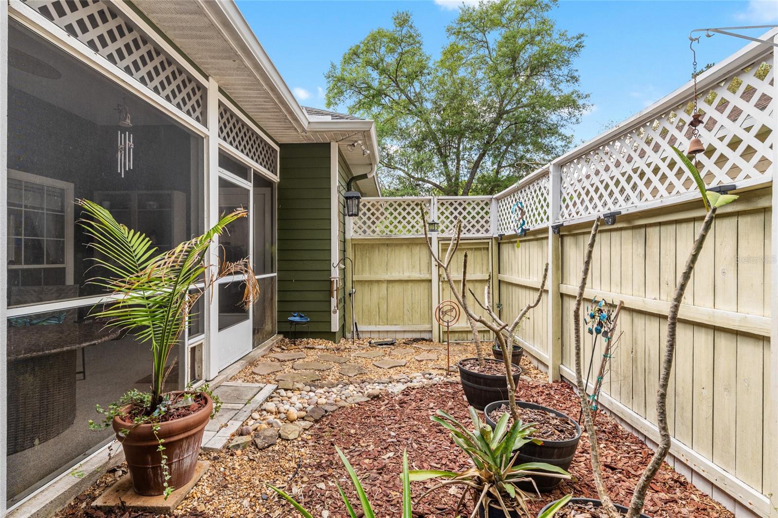 Image 46 of 73 For 91 48th Boulevard 13