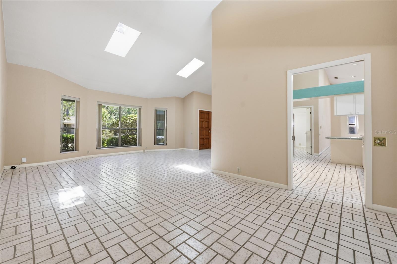 Image 11 of 73 For 2408 14th Place