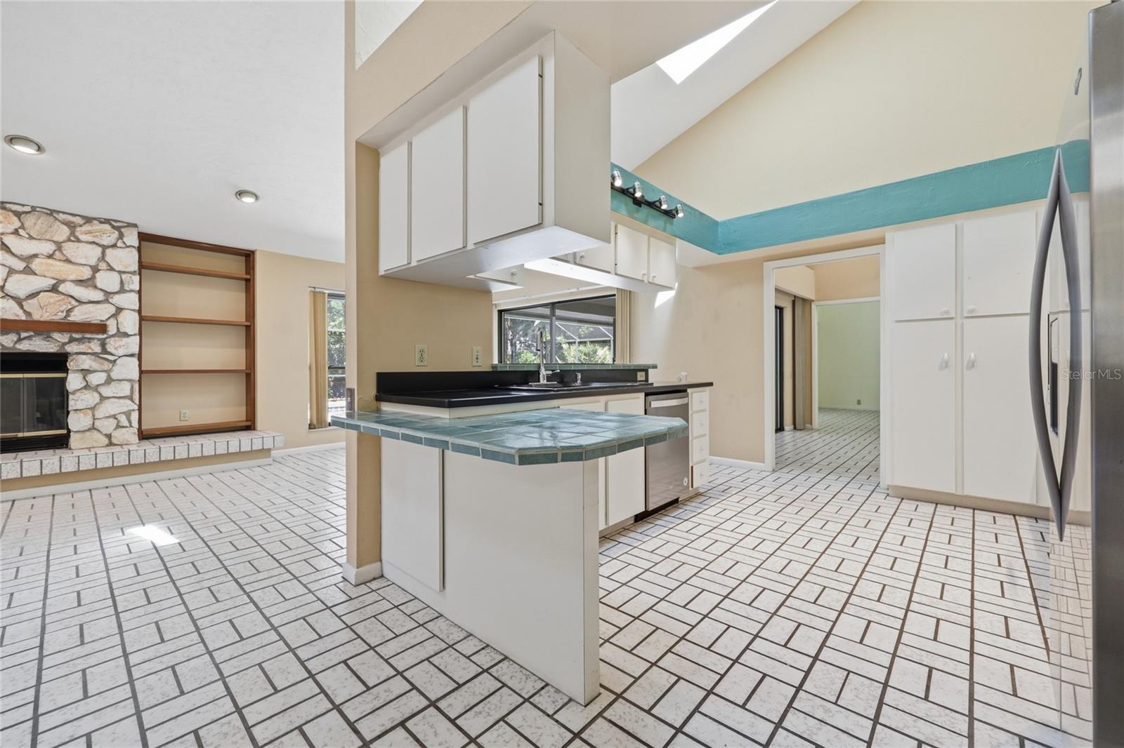 Image 20 of 73 For 2408 14th Place