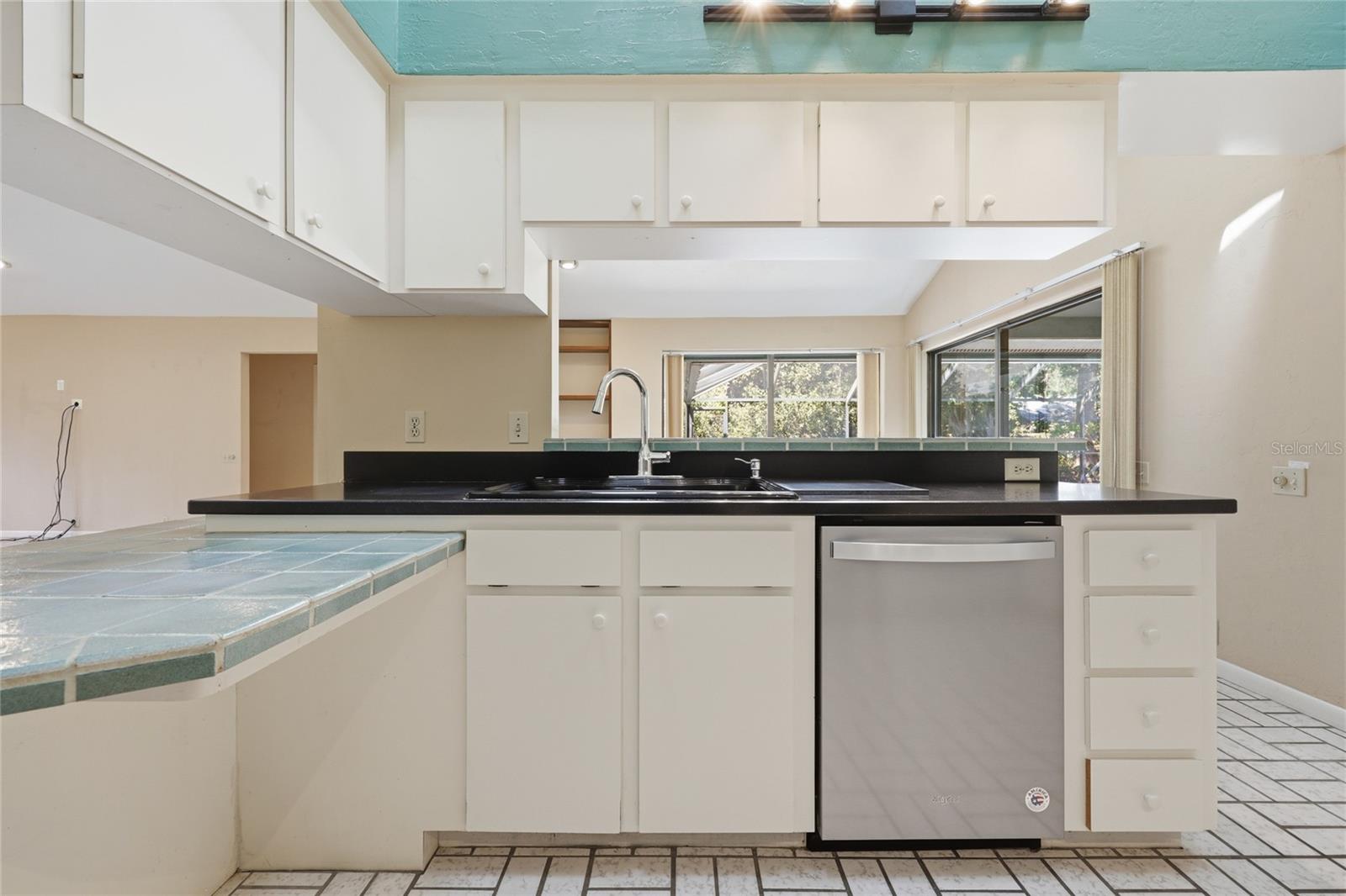 Image 22 of 73 For 2408 14th Place