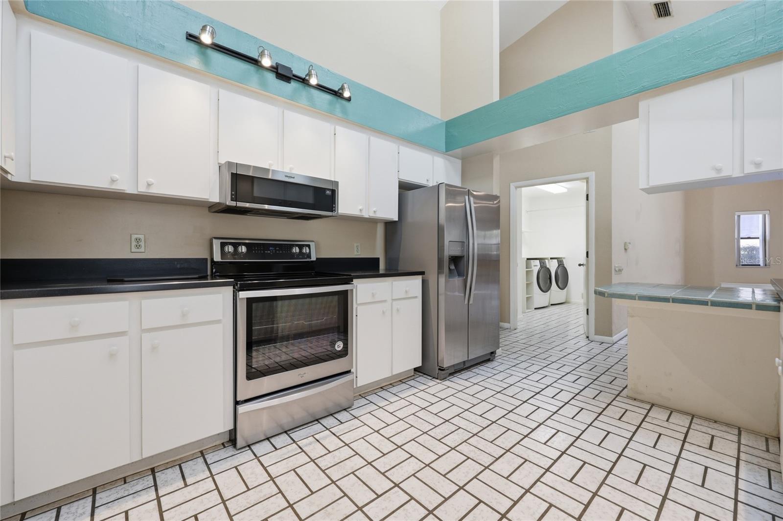 Image 24 of 73 For 2408 14th Place