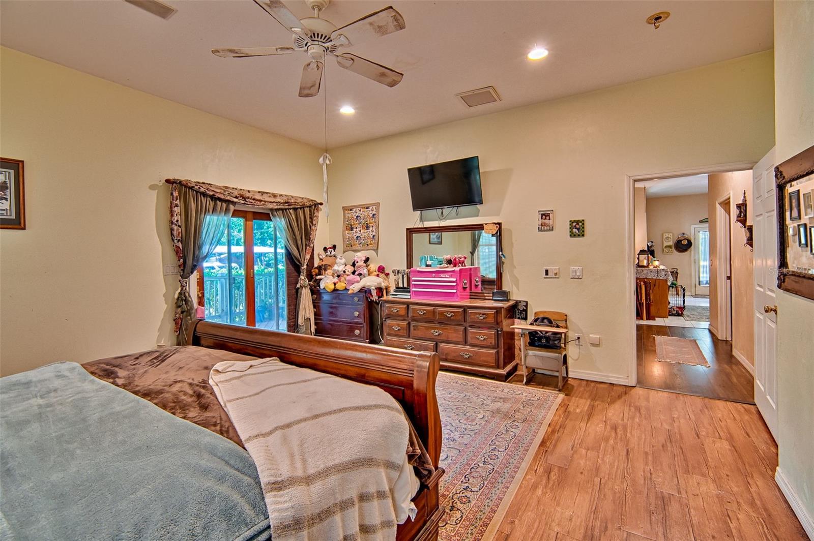 Image 16 of 54 For 15522 75th Street