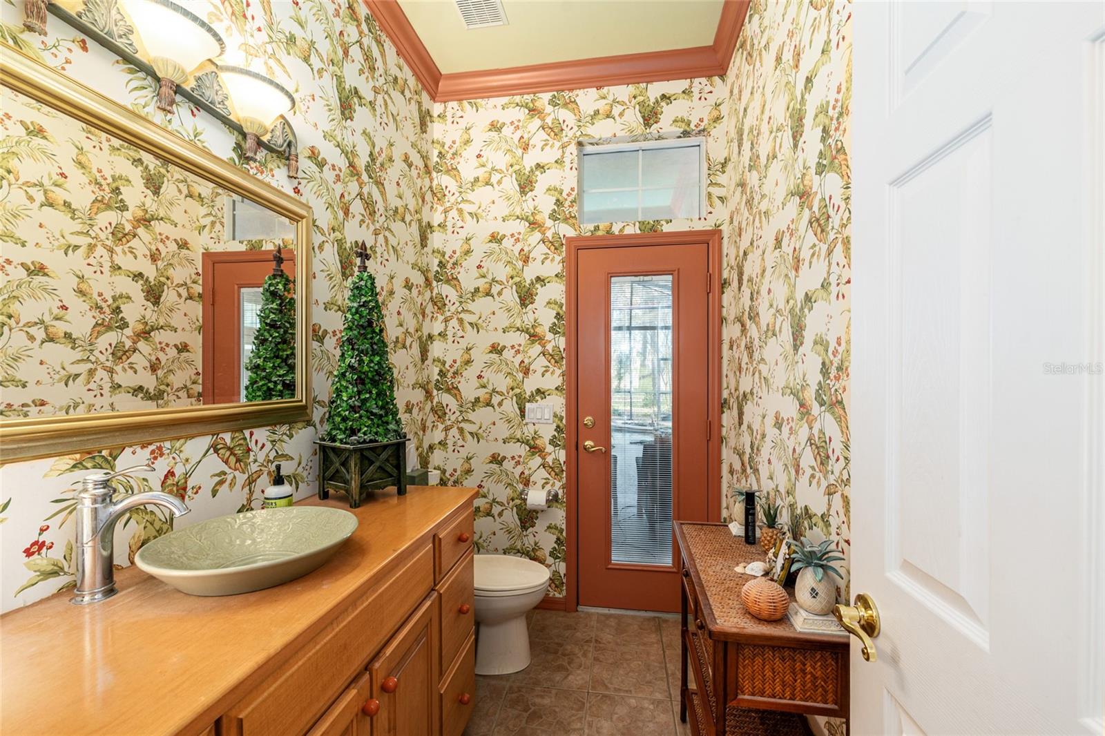 Image 19 of 79 For 14312 41st Avenue