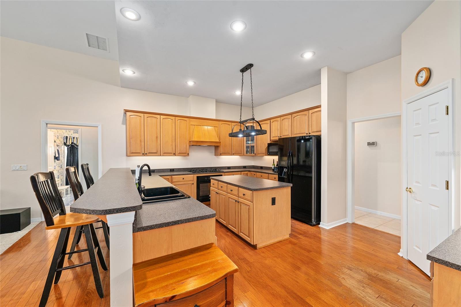 Image 32 of 79 For 14312 41st Avenue