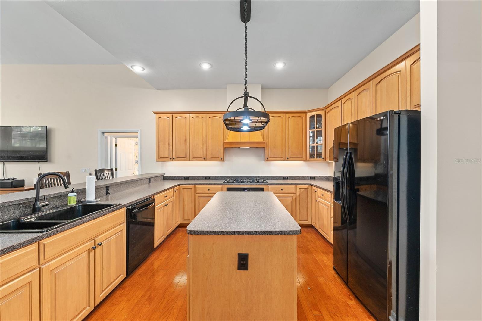 Image 34 of 79 For 14312 41st Avenue