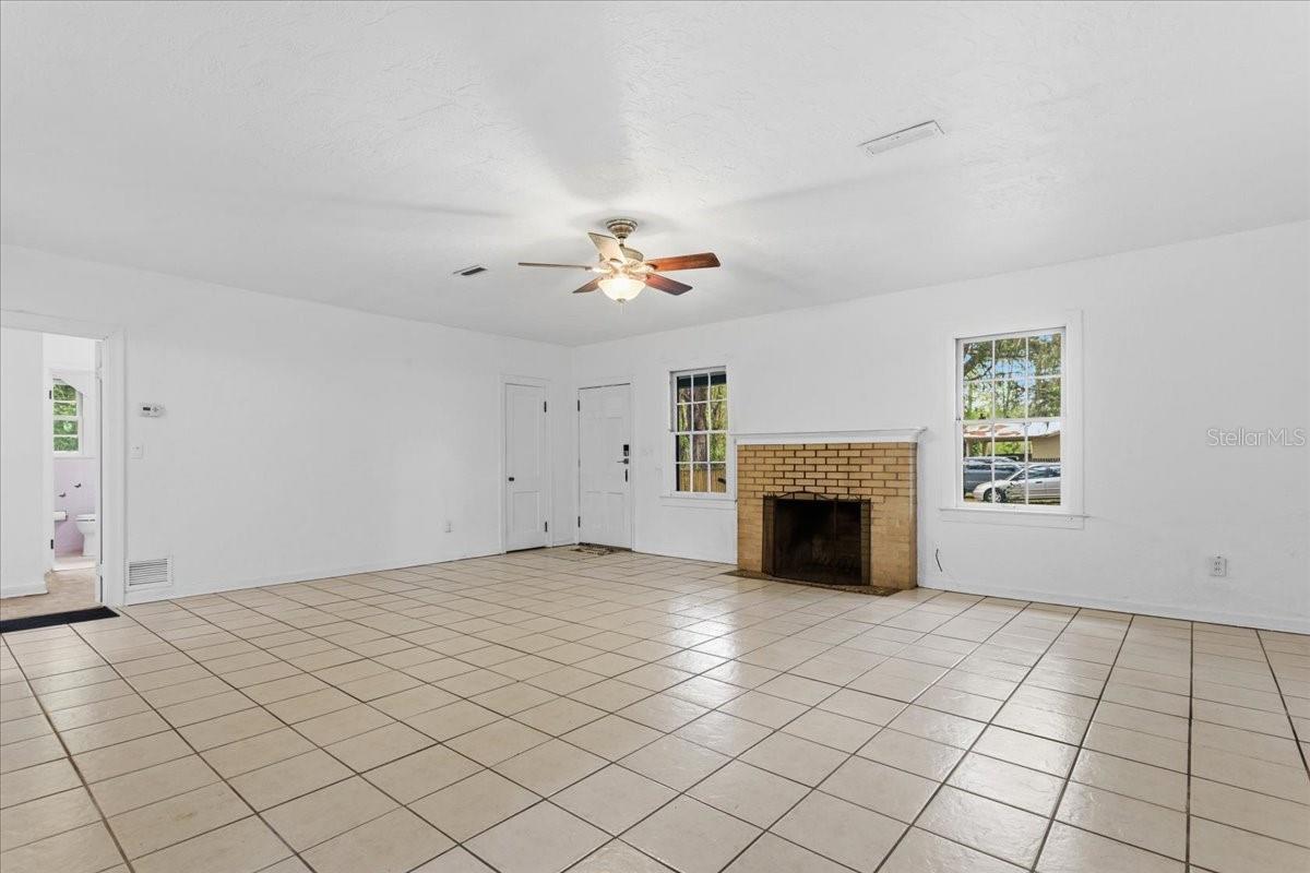 Image 10 of 39 For 779 37th Street