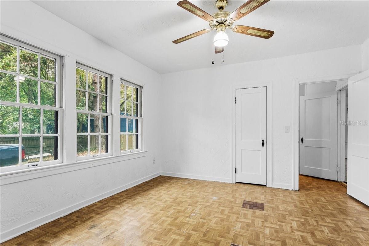 Image 23 of 39 For 779 37th Street