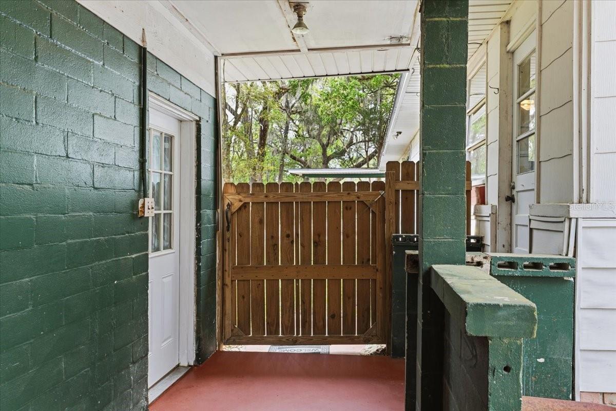 Image 29 of 39 For 779 37th Street