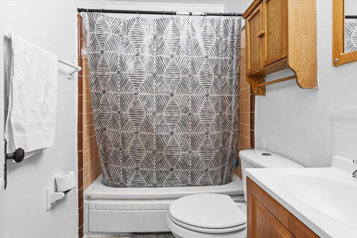 Image 36 of 39 For 779 37th Street